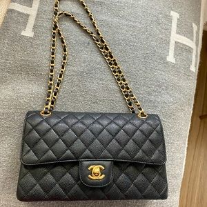Almost brand new quilted caviar medium size no scratches or defects